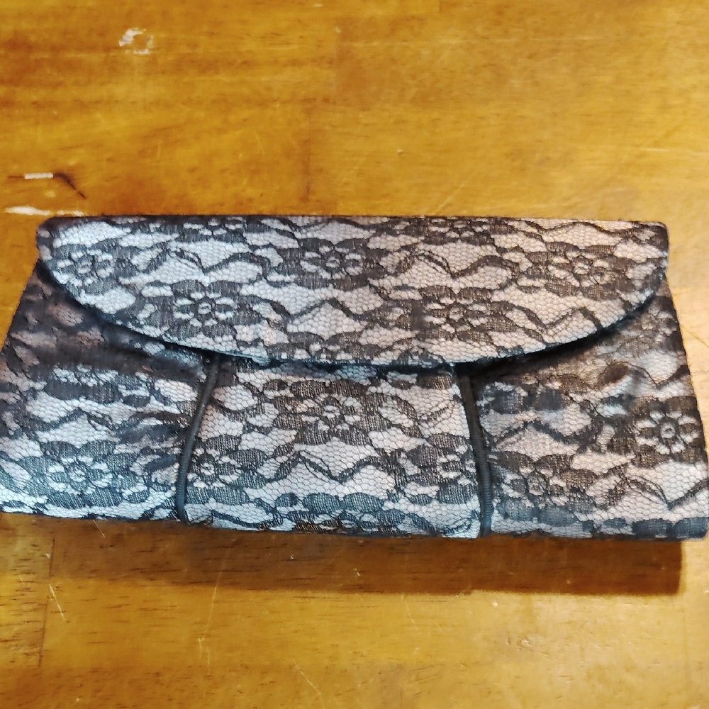 Elegant Black Lace Clutch